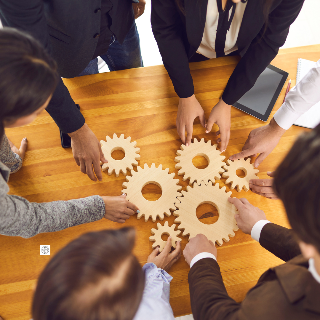 El método secreto que usan los mejores consultores del mundo para sanar equipos, resolver conflictos y desbloquear empresas que están atascadas — sin que nadie hable de ello en público.